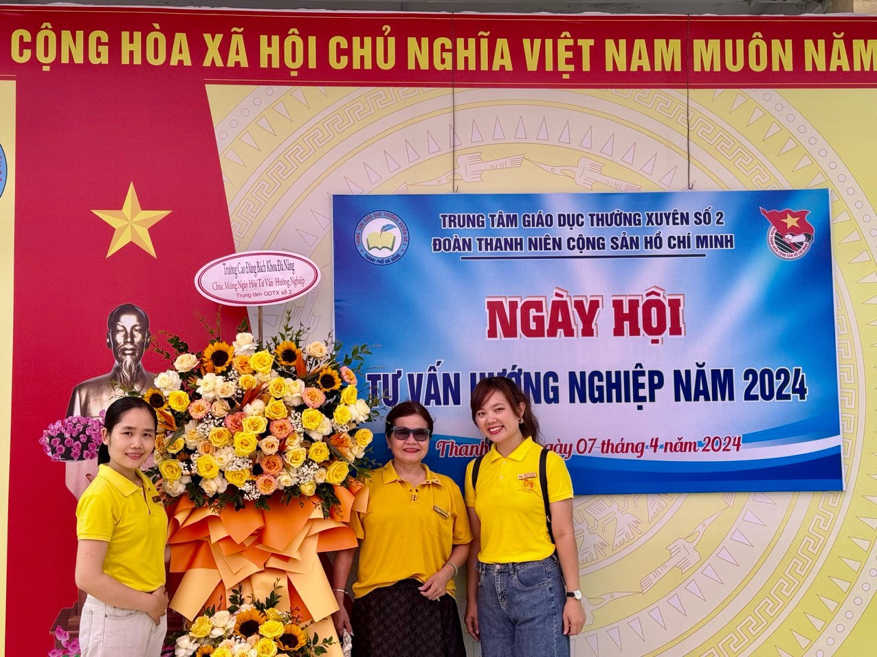 Tham gia tư vấn, hướng nghiệp tại Trung tâm giáo dục thường xuyên số 2 thành phố Đà Nẵng