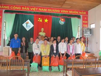 nhat-ky-cuu-tro-dong-bao-bi-lu-lut-o-mien-trung-hinh09